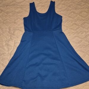 Elegant Blue Sleeveless Women's Dress